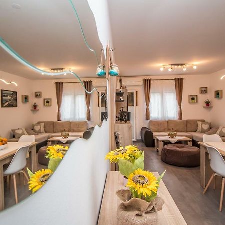 Sunny Point Apartment Rovinj Bagian luar foto