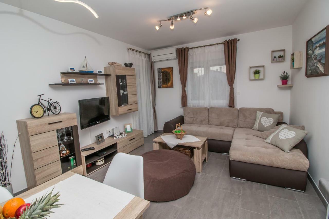 Sunny Point Apartment Rovinj Bagian luar foto