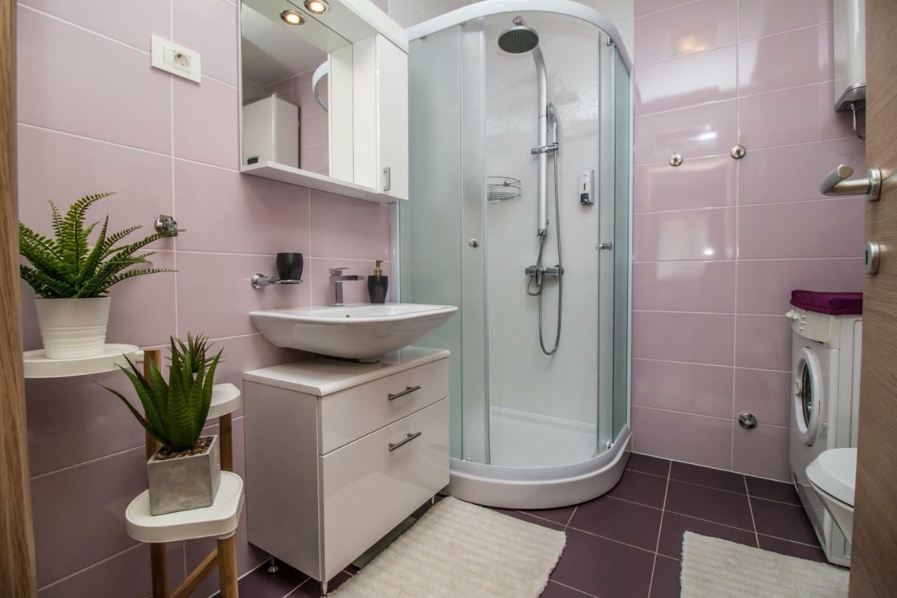 Sunny Point Apartment Rovinj Bagian luar foto