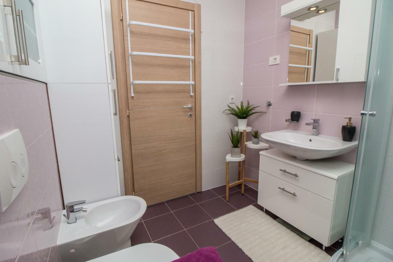 Sunny Point Apartment Rovinj Bagian luar foto