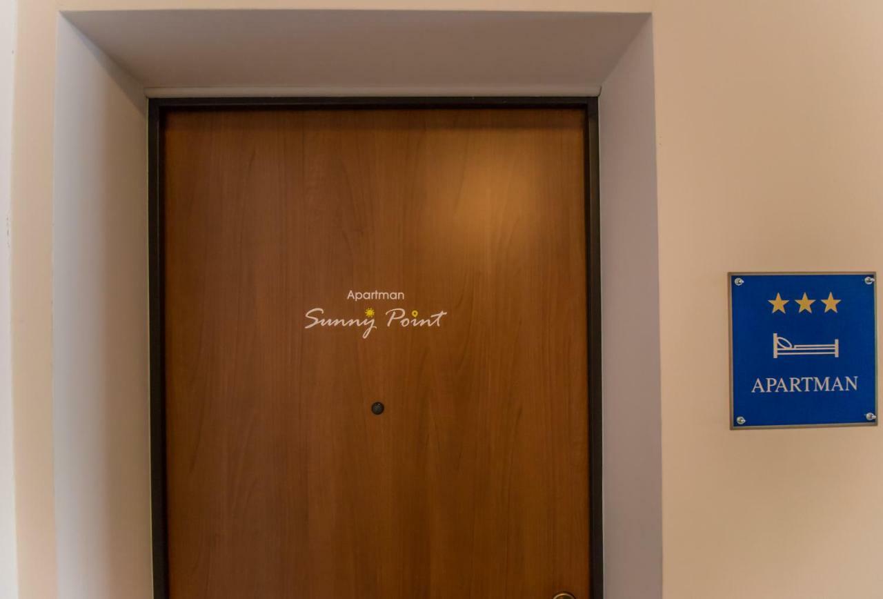 Sunny Point Apartment Rovinj Bagian luar foto